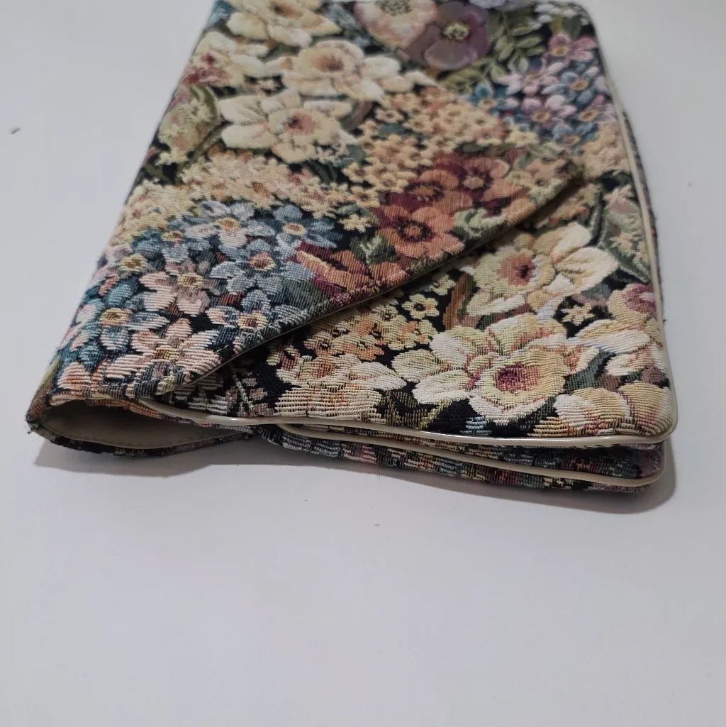 Vintage Floral Tapestry Envelope Purse Clutch Late 80s 90s Era - Image 9