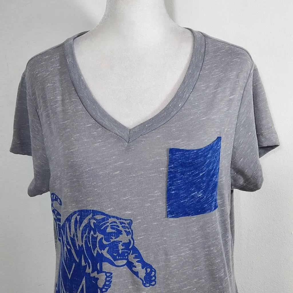 Colosseum Women's Gray University of Memphis Tigers Tee Size Medium - Image 2