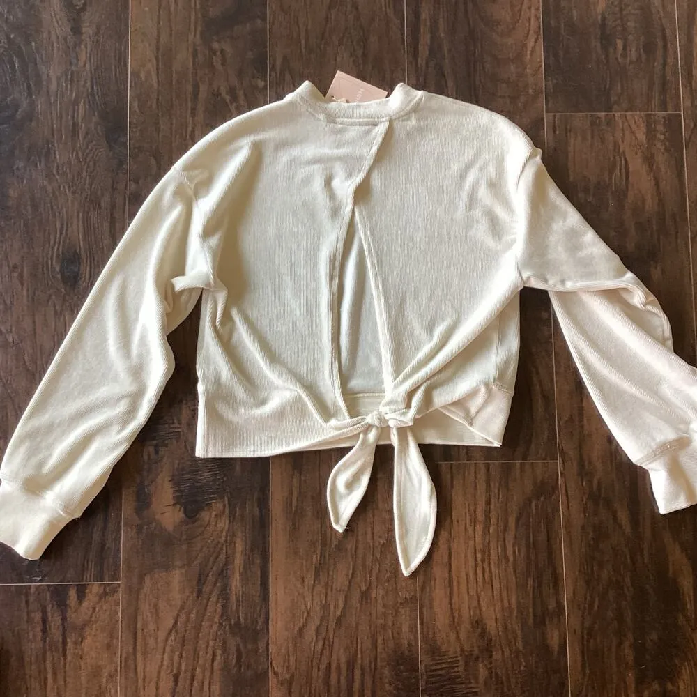 Kittenish Brie Velvet Top - Image 8