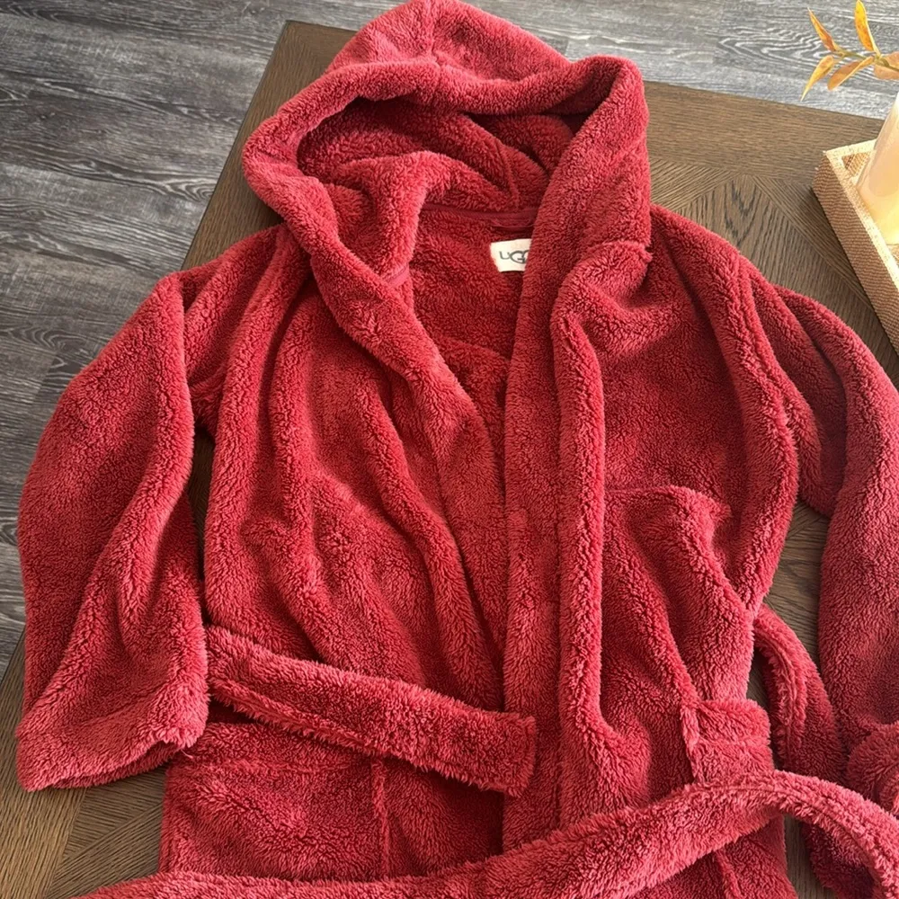 UGG Aarti Belted Fleece Robe, Rubious, Size Medium, $98 - Image 7