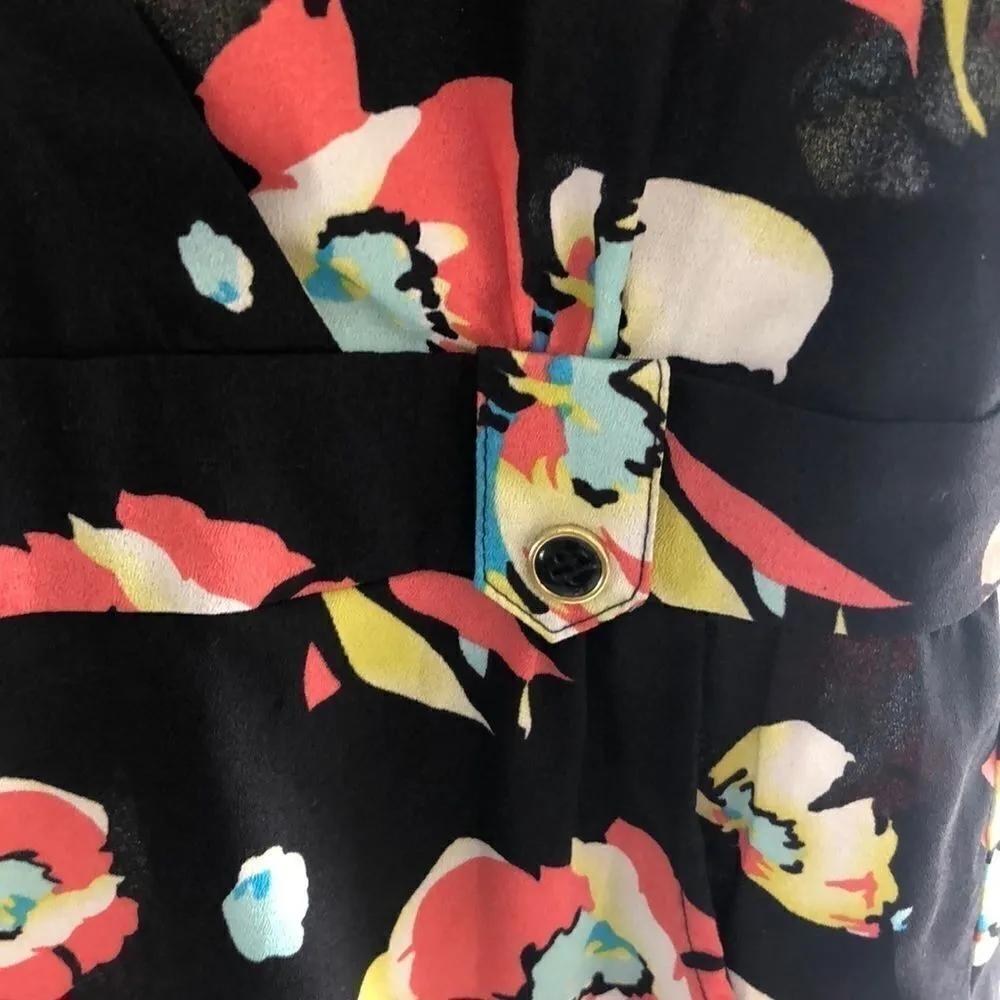 Yumi Kim Black Shorts Floral 3/4 Sleeves Romper - Image 5