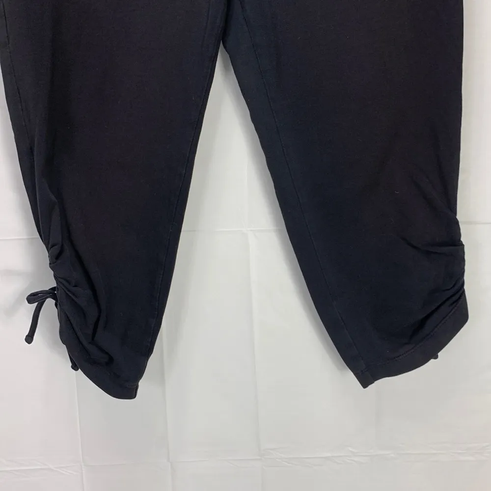 by Andrew Marc Performance Crop Black Leggings Medium - Image 4