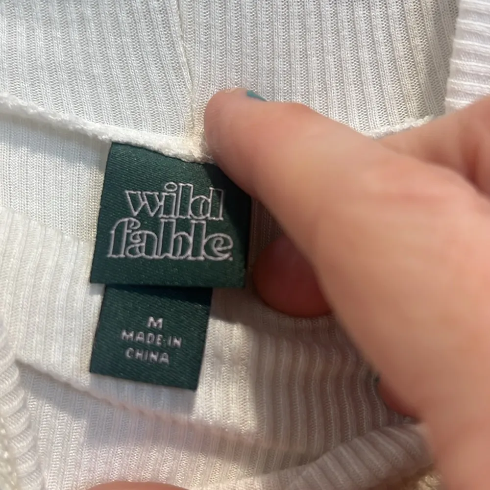 Wild Fable off White Long Sleeve Turtleneck Top size medium. - Image 4