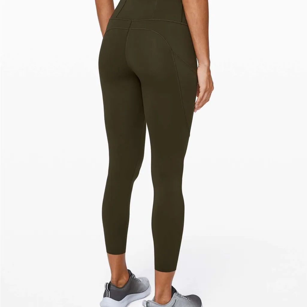Lululemon Fast and Free Tight II 25" *Non-Reflective Nulux 6 like new - Image 2