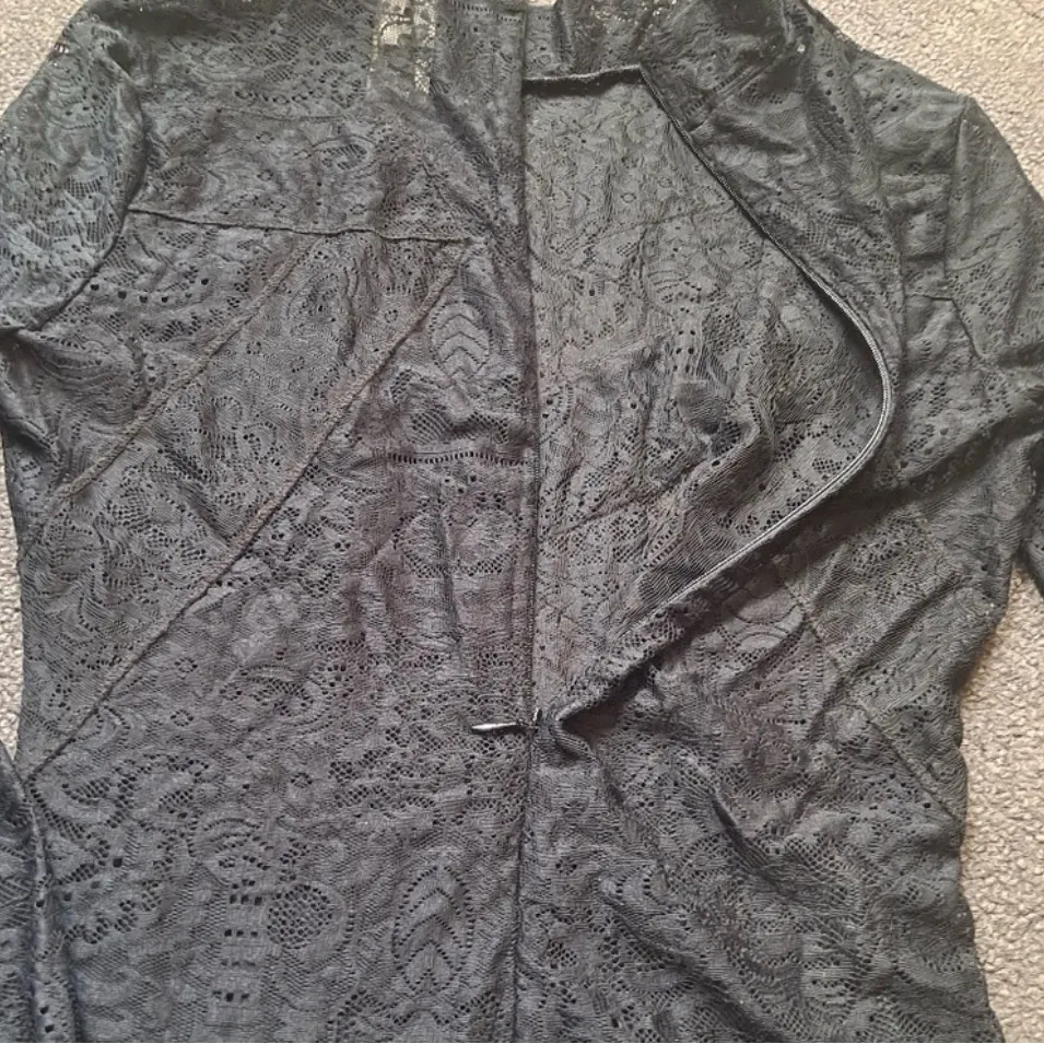 BCBG Maxazria Black Lace Long Sleeve bodysuit - Image 8