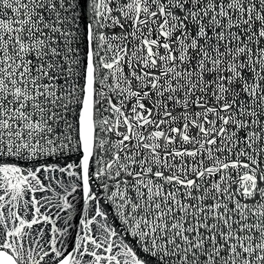 Romantic SIONI Gray Floral Embroidered Cotton Knit Patchwork Cardigan Sweater L Size L - Image 4