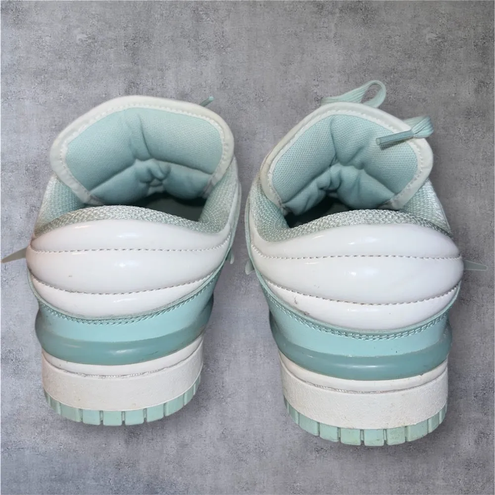 Women's blue & white Dunk Low Twist Jade Ice size 8.5 - Image 11
