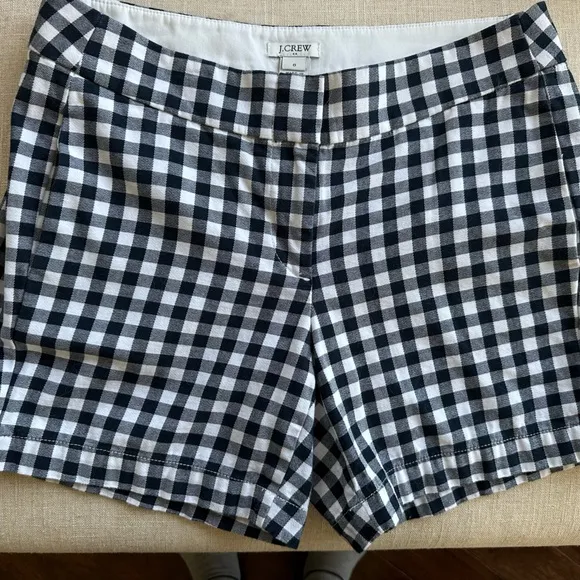 J.Crew  Gingham Navy Shorts. Size 0 - Image 3