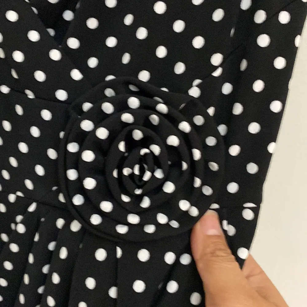 Adrianna Papell women’s black/white polka dot dress rossete accent size 14 - Image 5