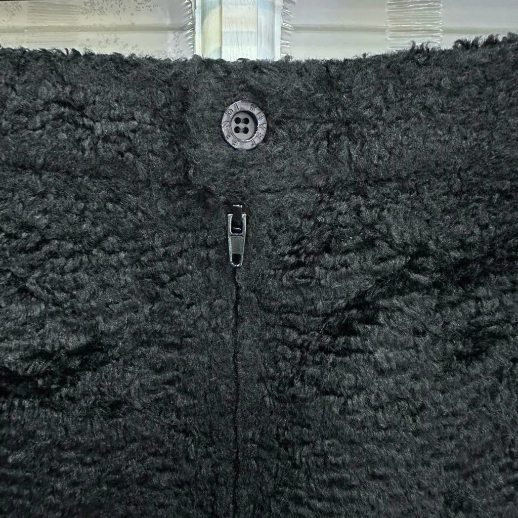 Vintage FENDI ROMA Designer Black Faux Fur Black Textured Mini Skirt Size US 32 - Image 3