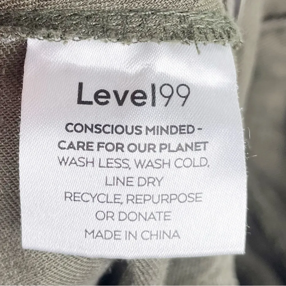 Level 99 Izzy Patch Pocket Cuff Pants Mid Rise Cropped Linen Blend Green Size 24 - Image 6