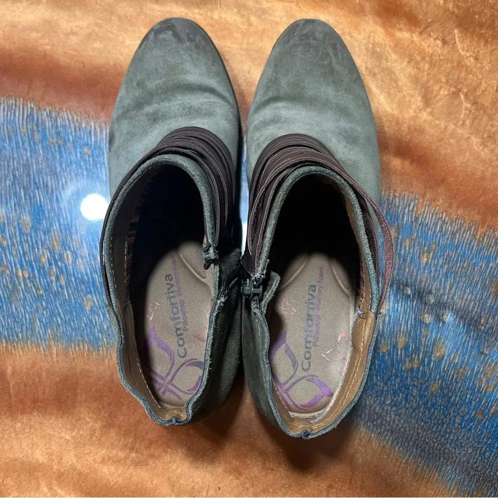 Comfortiva Corliss Olive Green Suede Leather Booties Brown leather detail Size 9 - Image 6