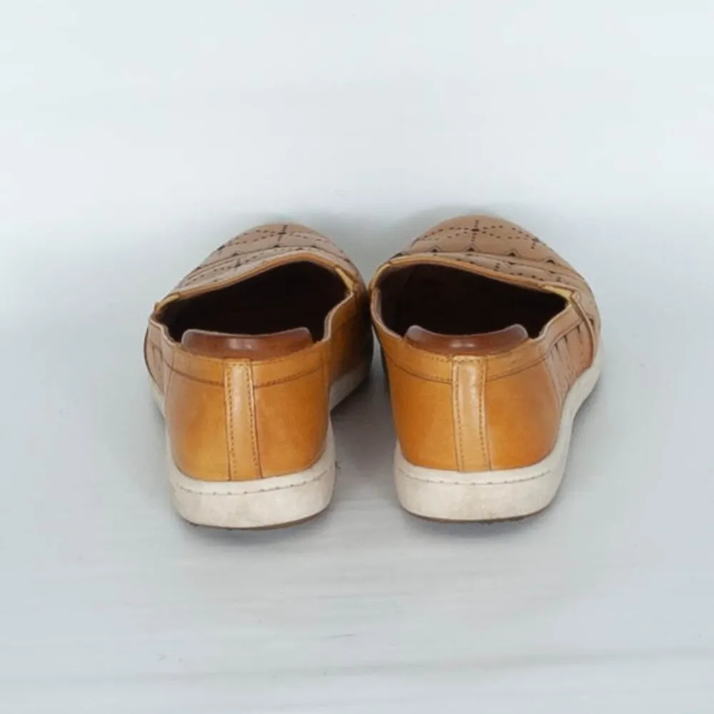 Cobb Hill Bailee Slip On Leather Loafers in Sweet Corn Womens Size‎ 7.5 Gold - Image 5