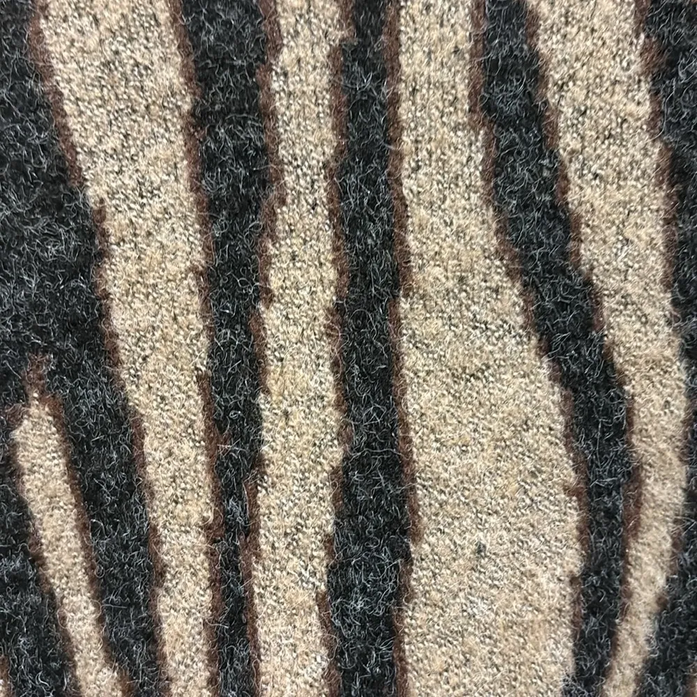 CYRUS BRAND…MIDI LENGTH LONG SLEEVE OPEN FRONT SWEATER SOFT AND COMFY 2 POCKETS - Image 9