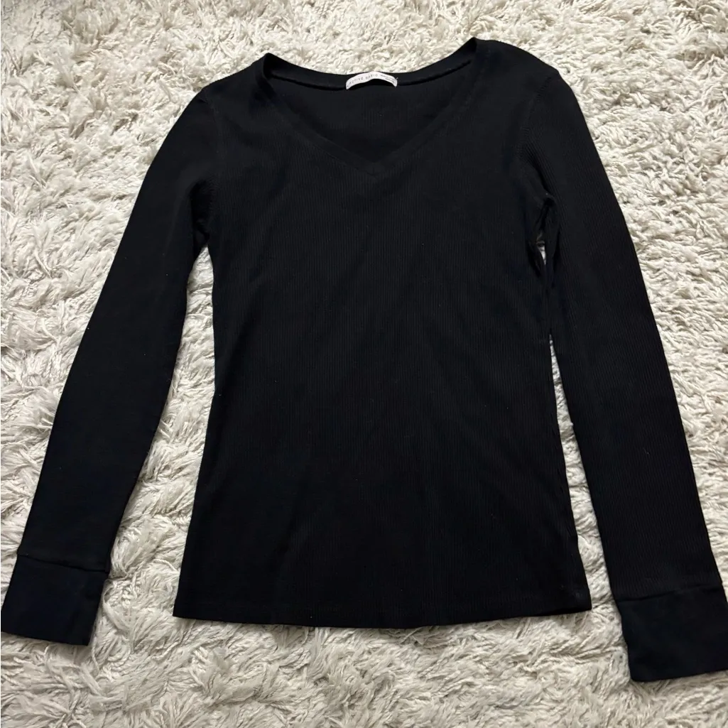 Active Basic Black Long Sleeve Tee Size M - Image 3