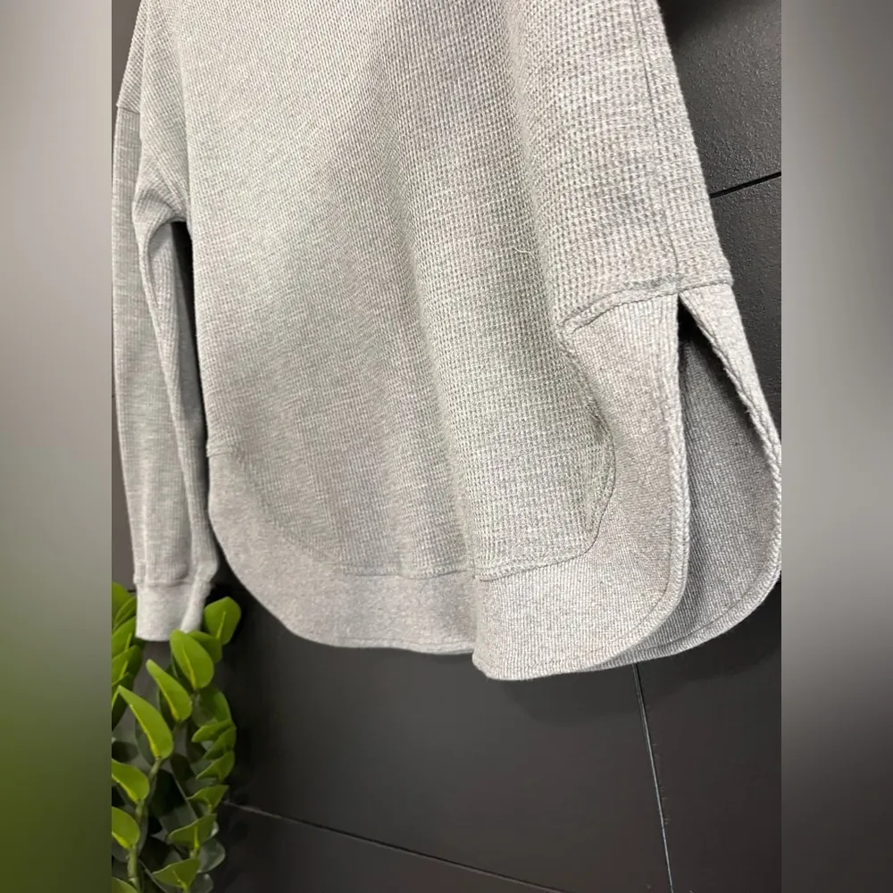 Basic Thermal Crewneck Sweatshirt Pullover Unisex Adult Size Small EUC Gray - Image 2