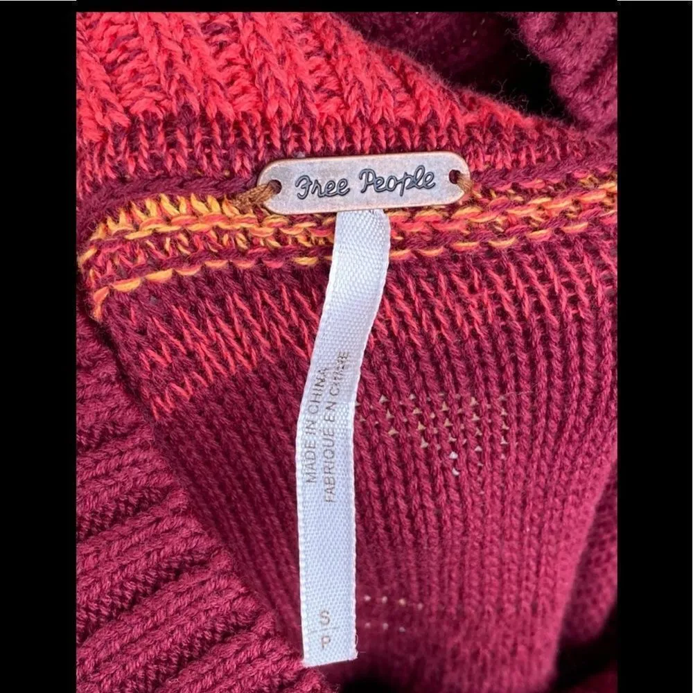 Free People Close to Me Pullover sz small - Image 11