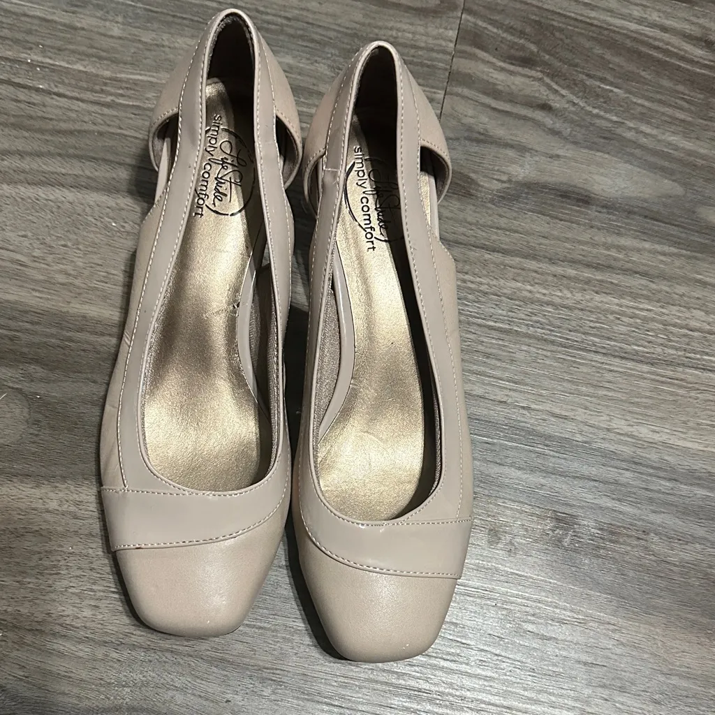 Life Stride Beige Women's Heels - Image 8