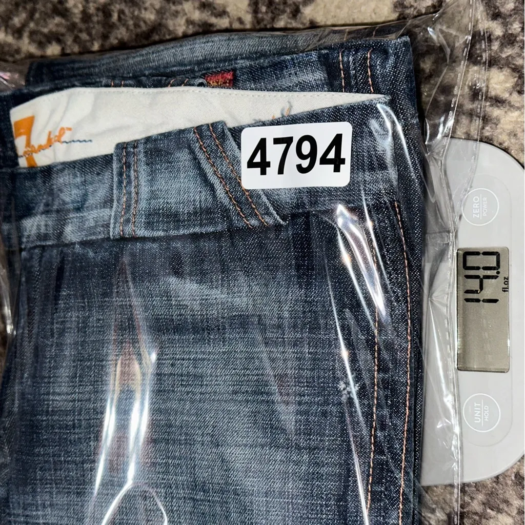 7 for all Mankind Vintage Y2K RARE Women’s Size 28 Washed Blue Trouser Cut Jeans - Image 10