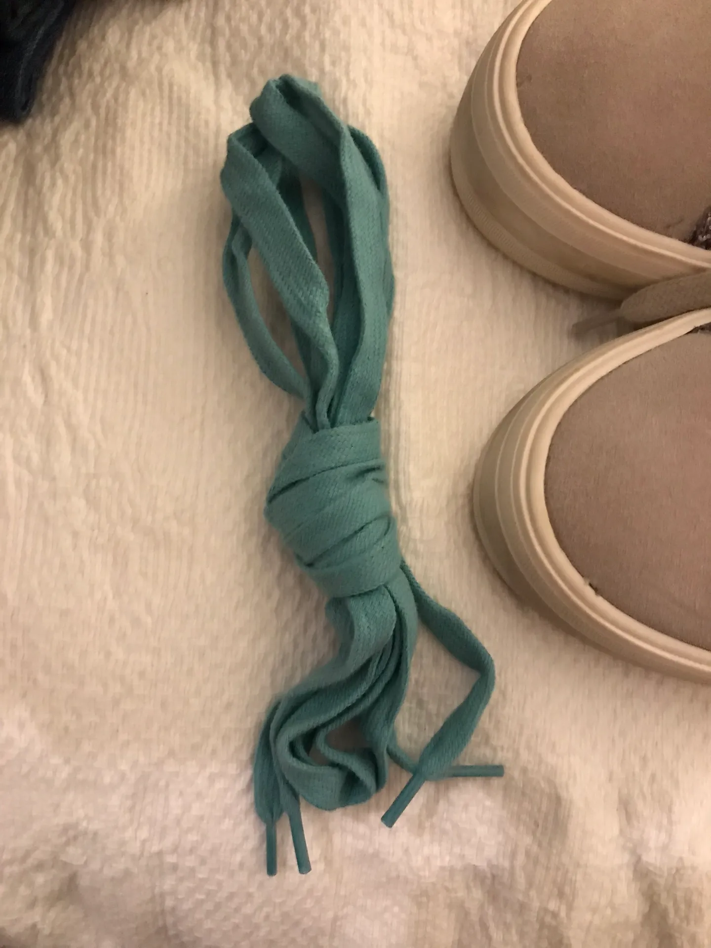 Gianni Bini High Top Sneakers - Image 6