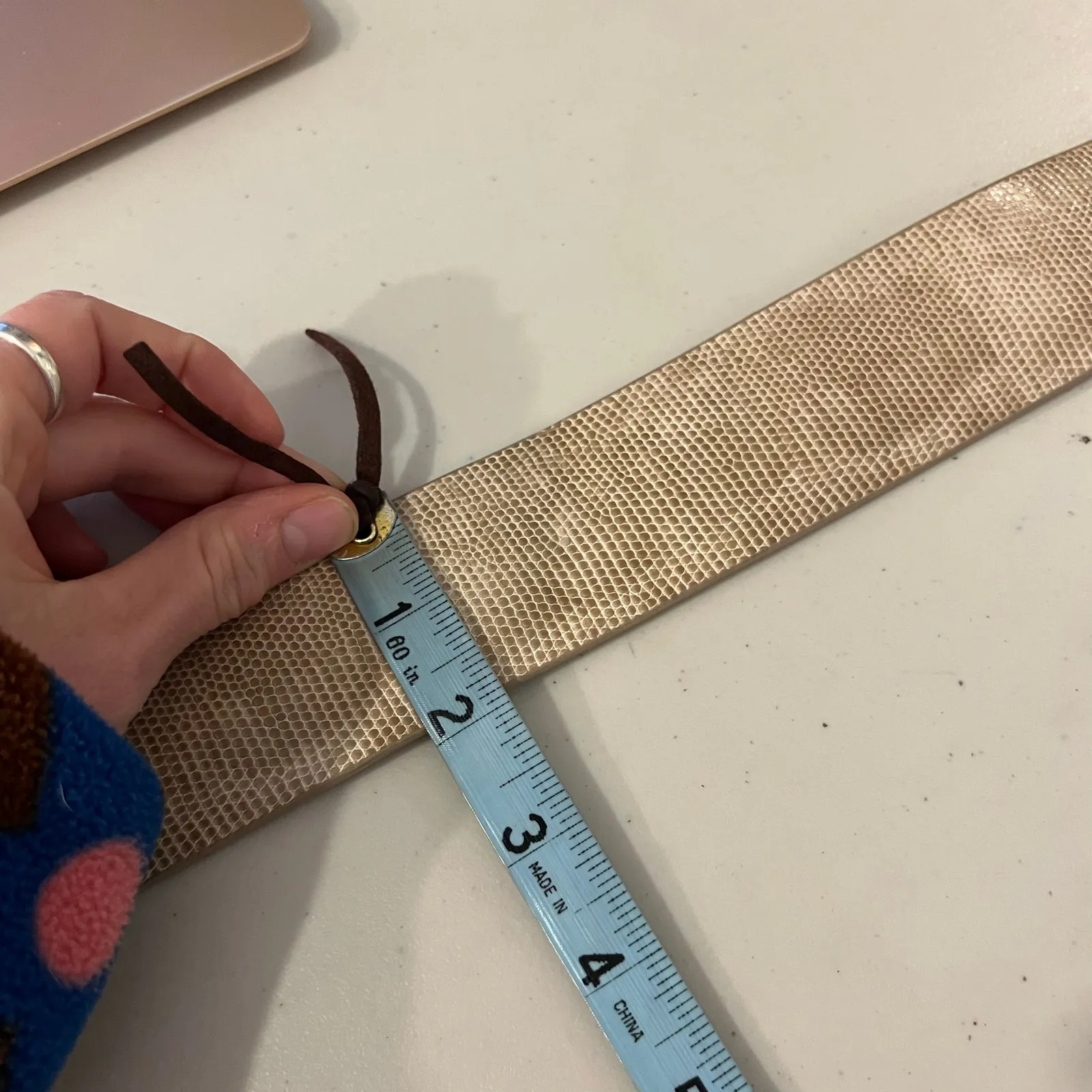 Tan Beige Textured Vegan Leather Wide Golden Buckle Belt Size Large - Image 9