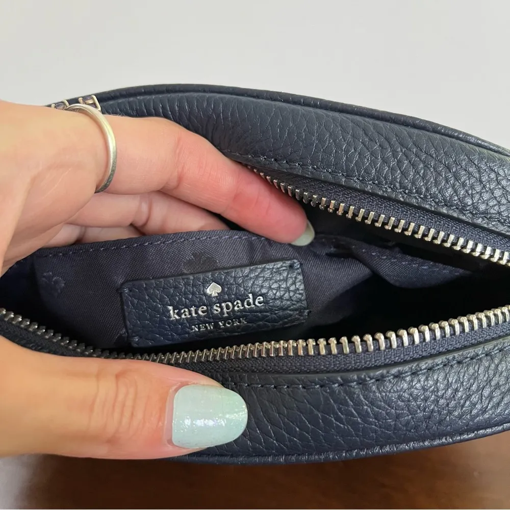 EUC- Kate Spade Blue Kortney Camera Crossbody Bag with Signature Spade Logo - Image 6