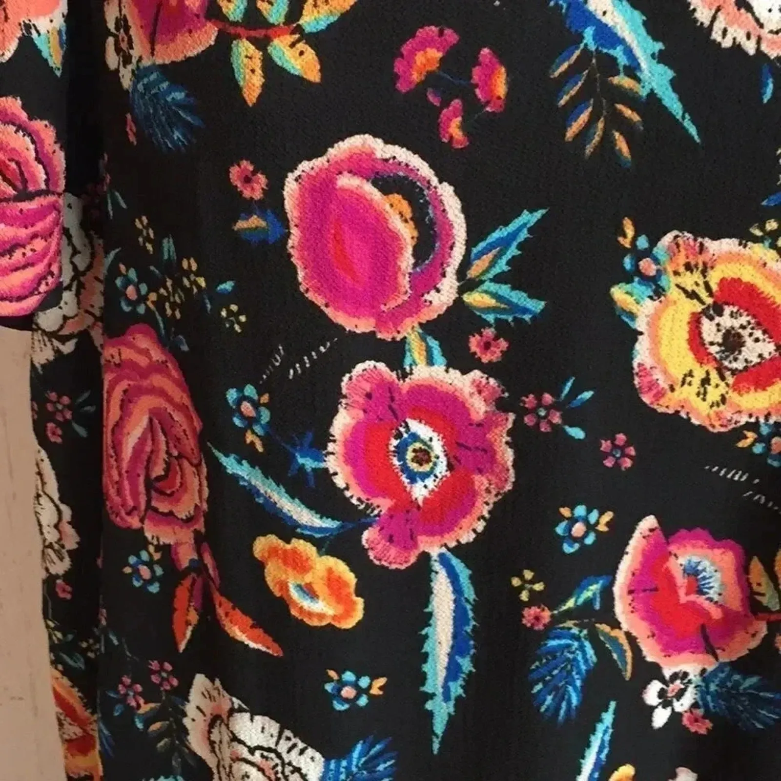 Lily Rose-Floral swing dress  cut out shoulders Size Small - Image 3