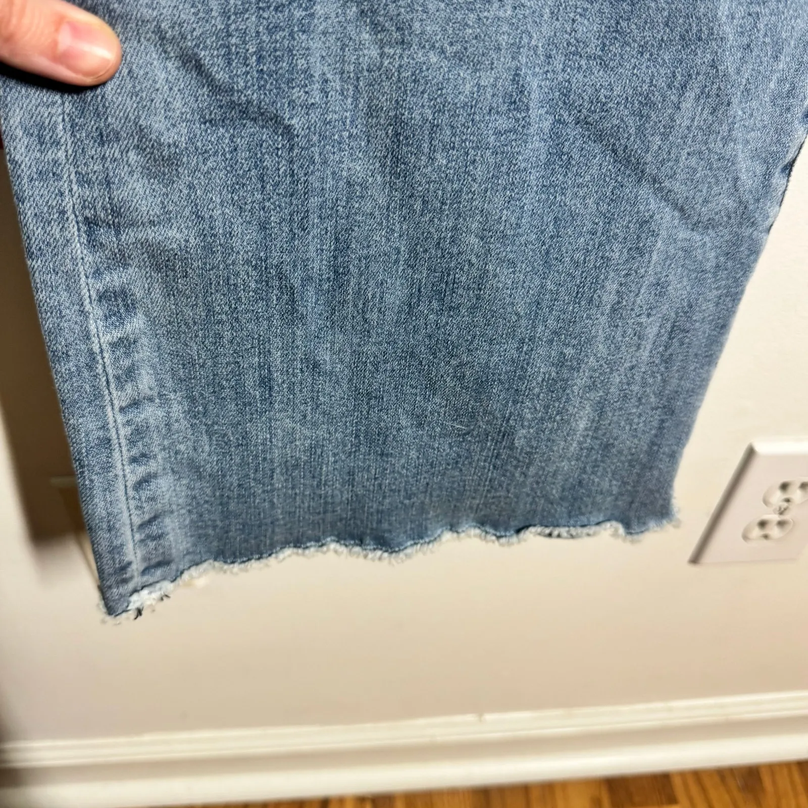 Kut From The Kloth Wide Leg Raw Hem Denim Jean Women Blue Minimal Modest Boho - Image 5