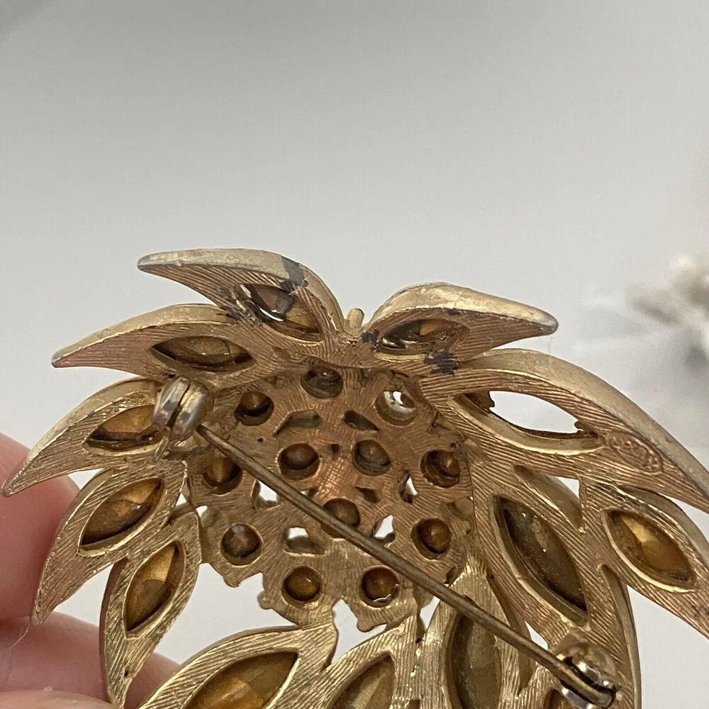 Vintage SPHINX Clear Rhinestone Large Brooch/Pin MISSING 2 RHINESTONE - Image 11