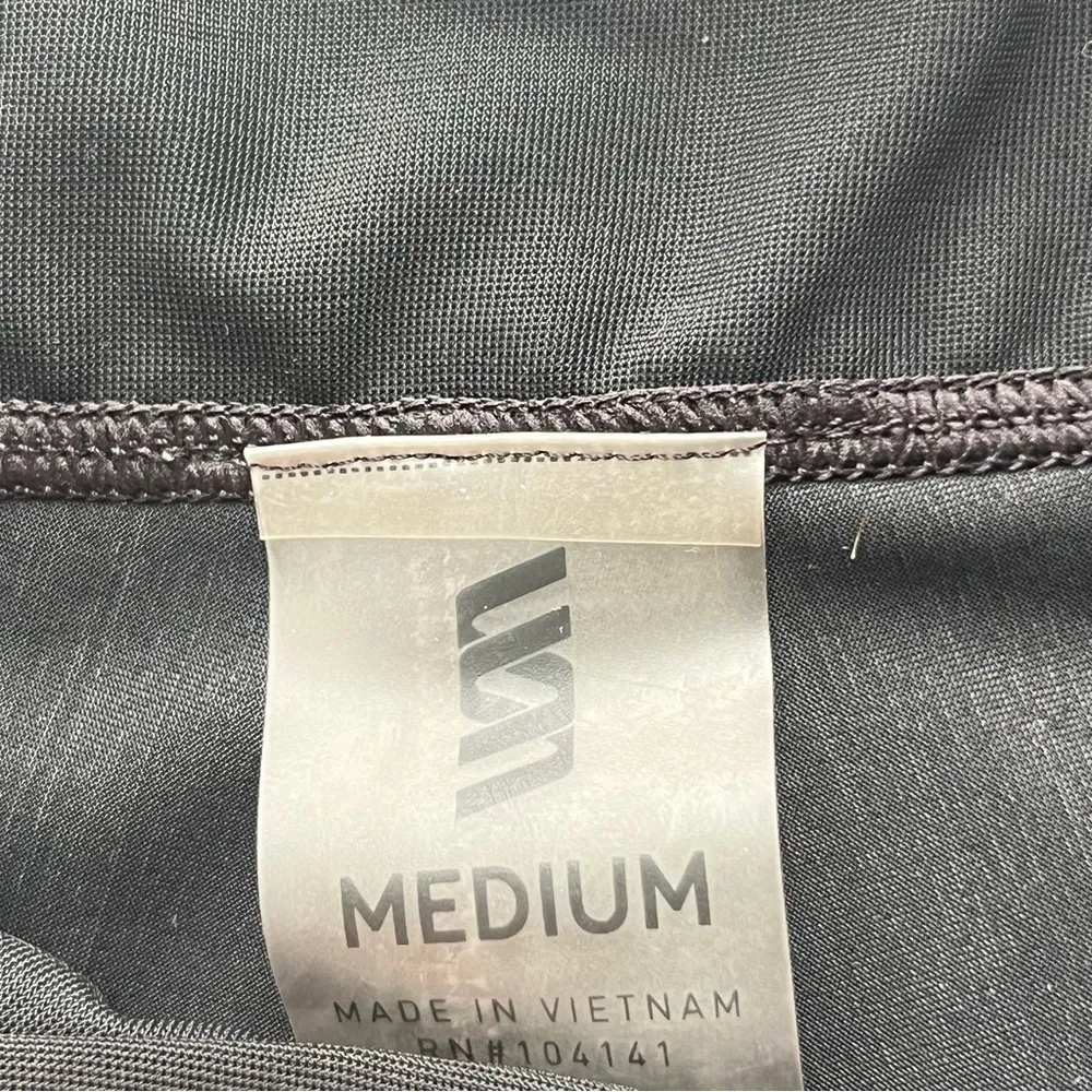 Second Skin Yogo Athletic 8” Inseam Athletic Athleisure Leggings Black Medium - Image 7