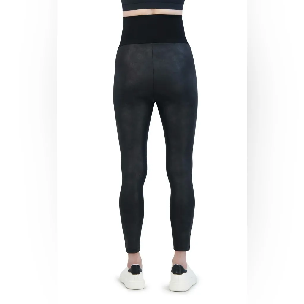 NWT - Faux Leather Maternity Leggings. - Image 4