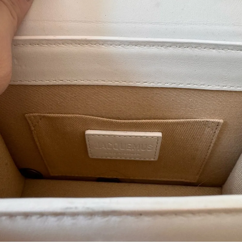Jacquemus Authentic  White 'Le Chiquito Moyen' Bag - Image 5