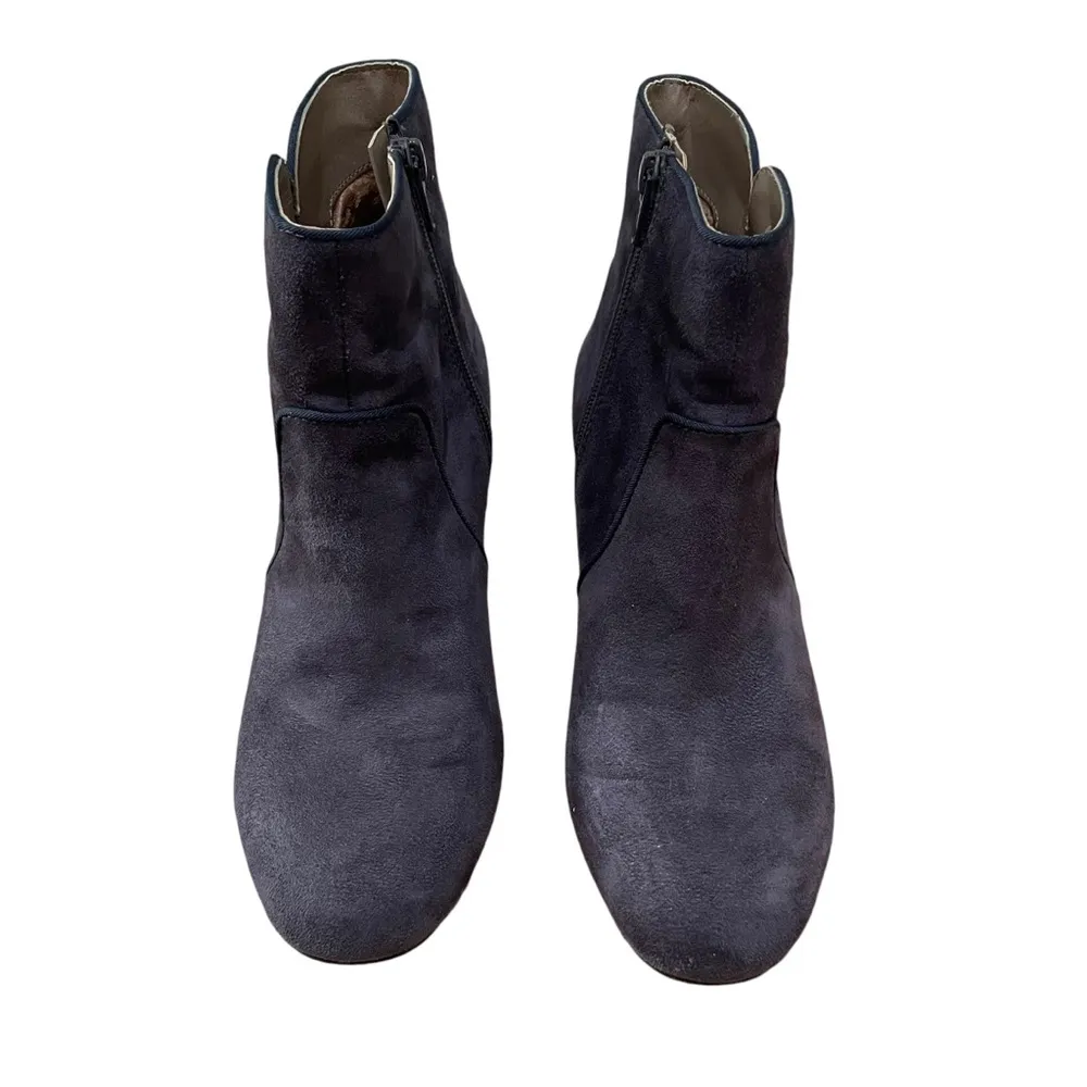 White Mountain Calisi Closed Toe Ankle Booties Grey Suede Size 8 - Image 3