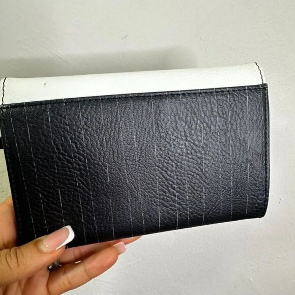 Women's Fold over Wallet Rectangle Nightmare Before Christmas‎ Jacks Bat Bowtie Black - Image 6