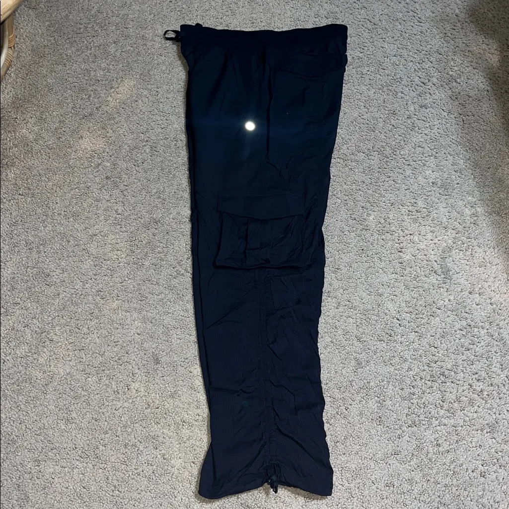 Lululemon Dance Studio Relaxed-Fit Mid-Rise Cargo Pant Black Medium - Image 9