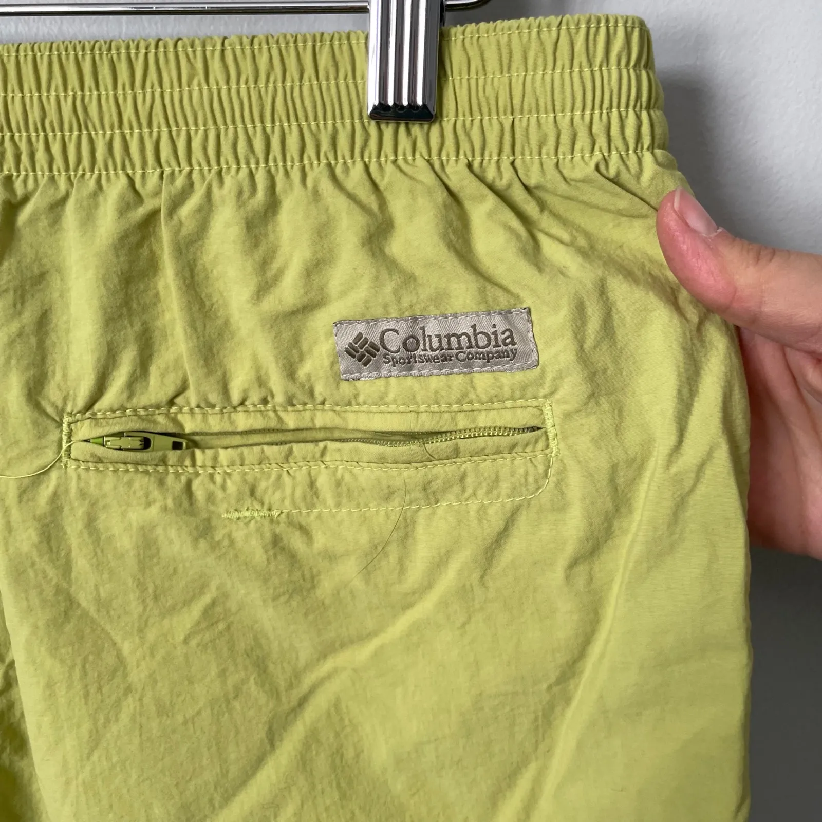 Columbia Sportswear Company Women's Size Lightweight Outdoors Shorts Size Small Green - Image 5