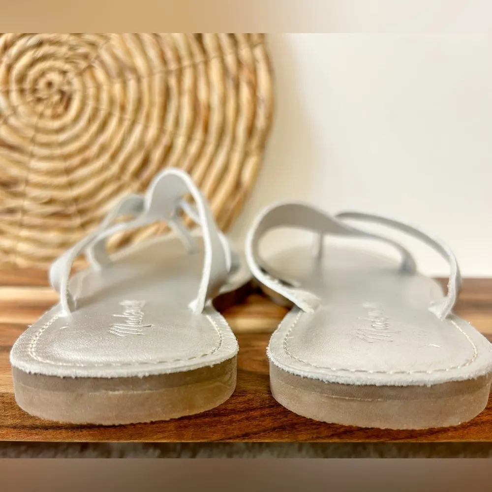 Madewell The Boardwalk Thong Sandal in Silver Size 6.5 - Image 5