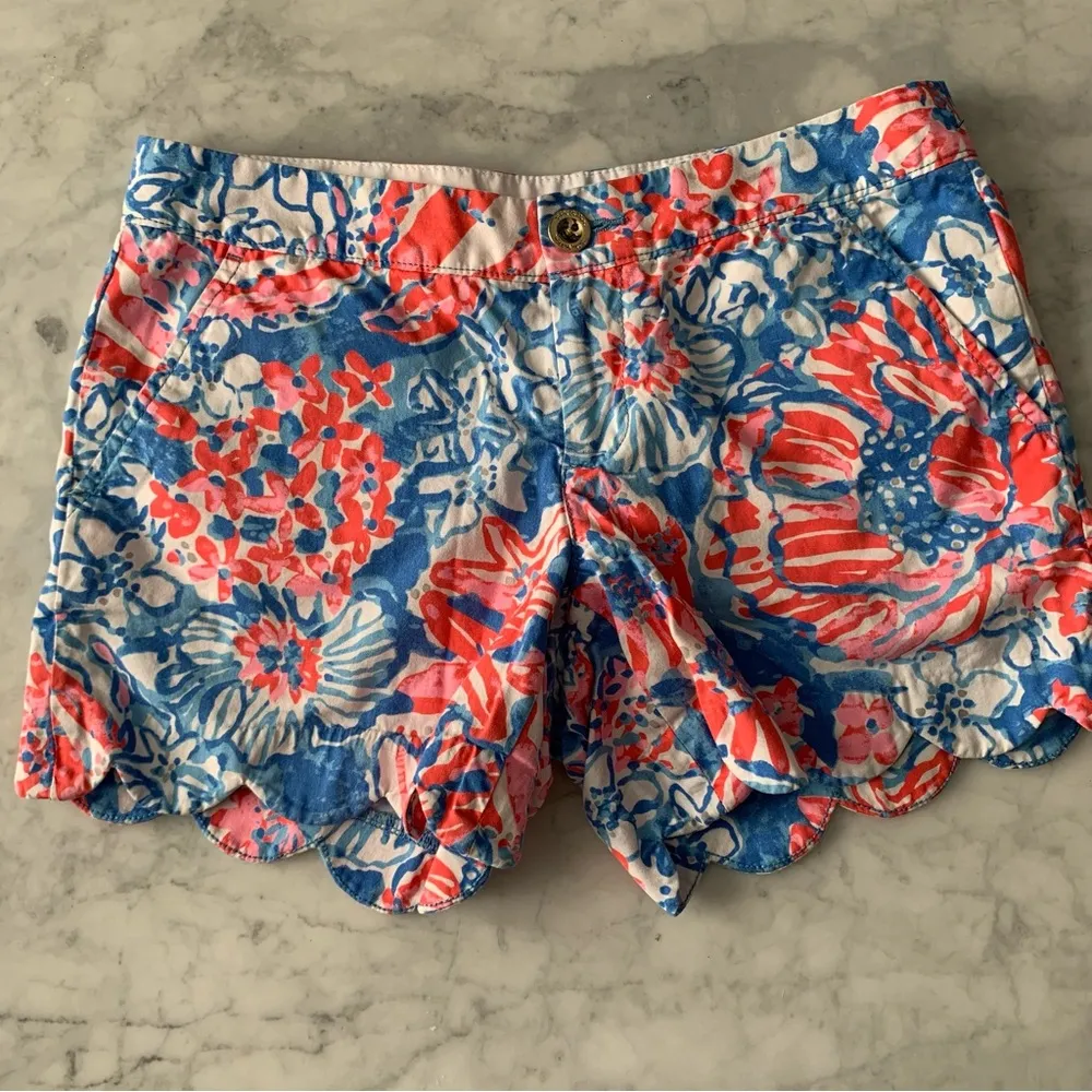 Lily Pulitzer Buttercup Scallop Hem Shorts in Bay Blue Pop Pop Glow 0 - Image 3