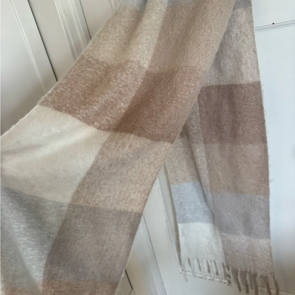 NWT Steve Madden ivory camel plaid scarf - Image 2