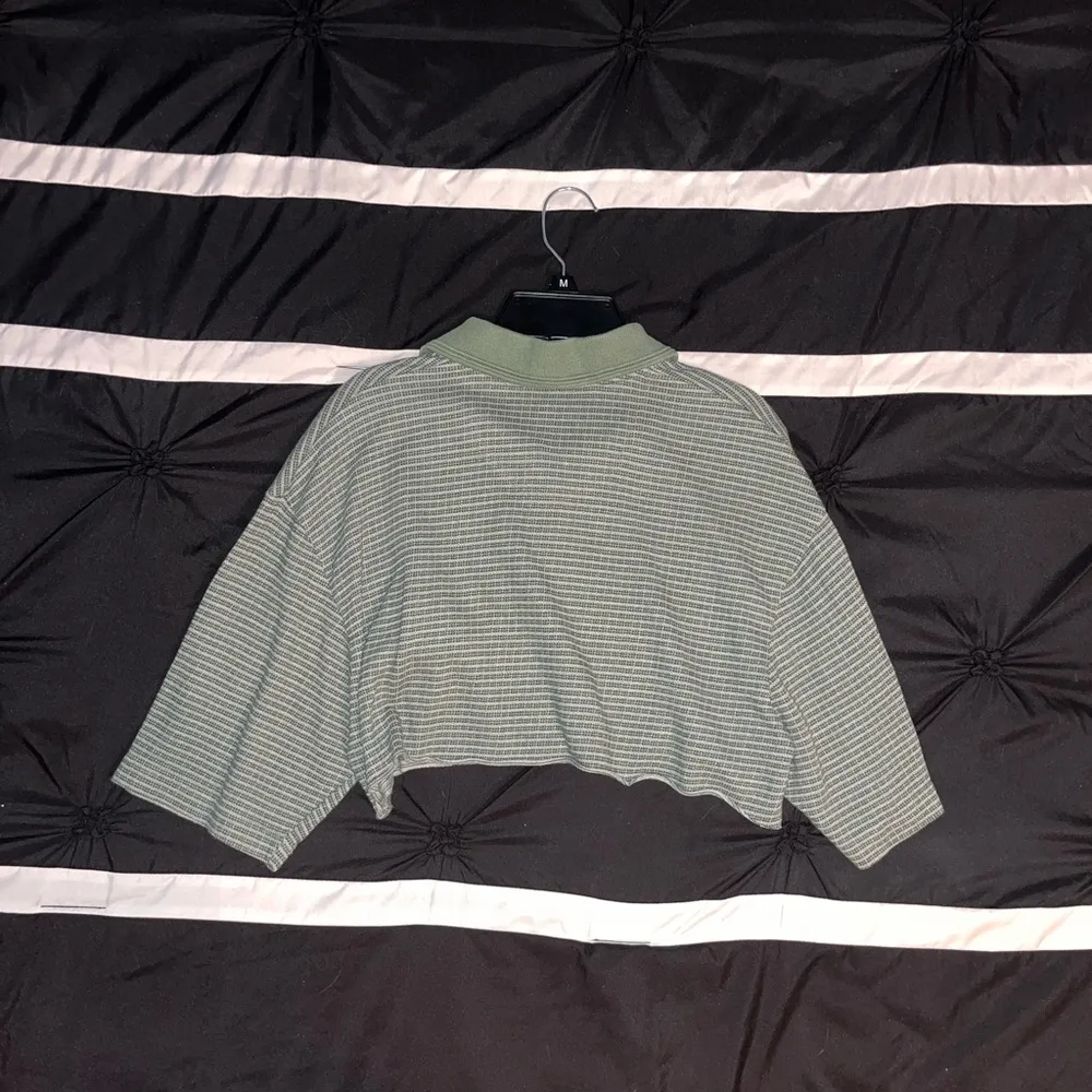 Green Striped Cropped Polo Shirt - Image 3