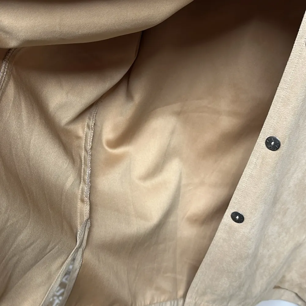 Erin London Shirt Jacket Size L Tan Suedelike Cloth Super Soft - Image 5