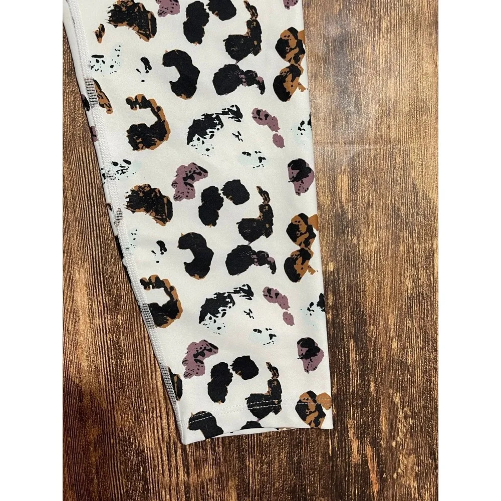 Sage Collective Leopard Print High Waist Leggings size MEDIUM - Image 2