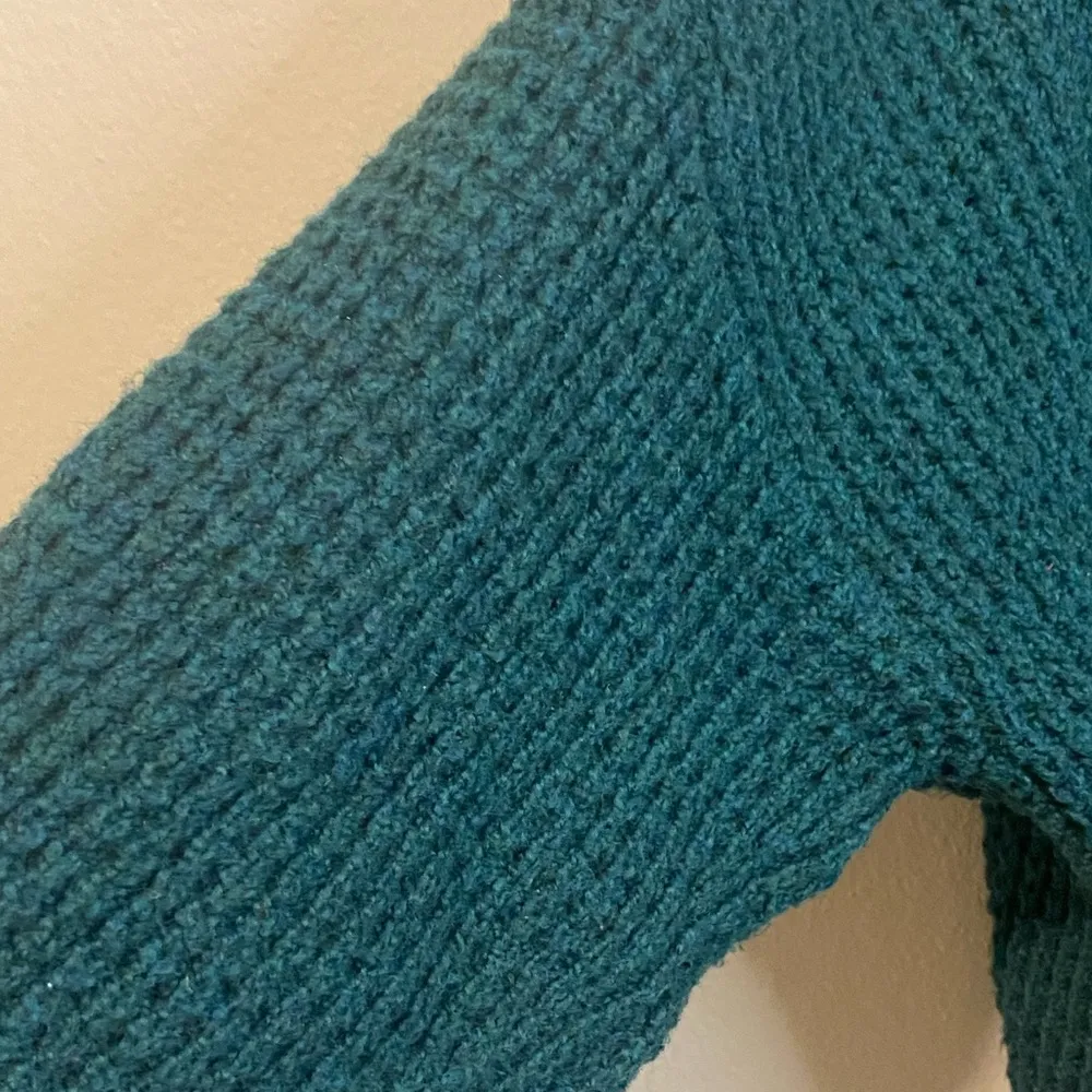Outfitters, Oversized Teal Waffle Knit Crew Sweater, Medium - Image 2