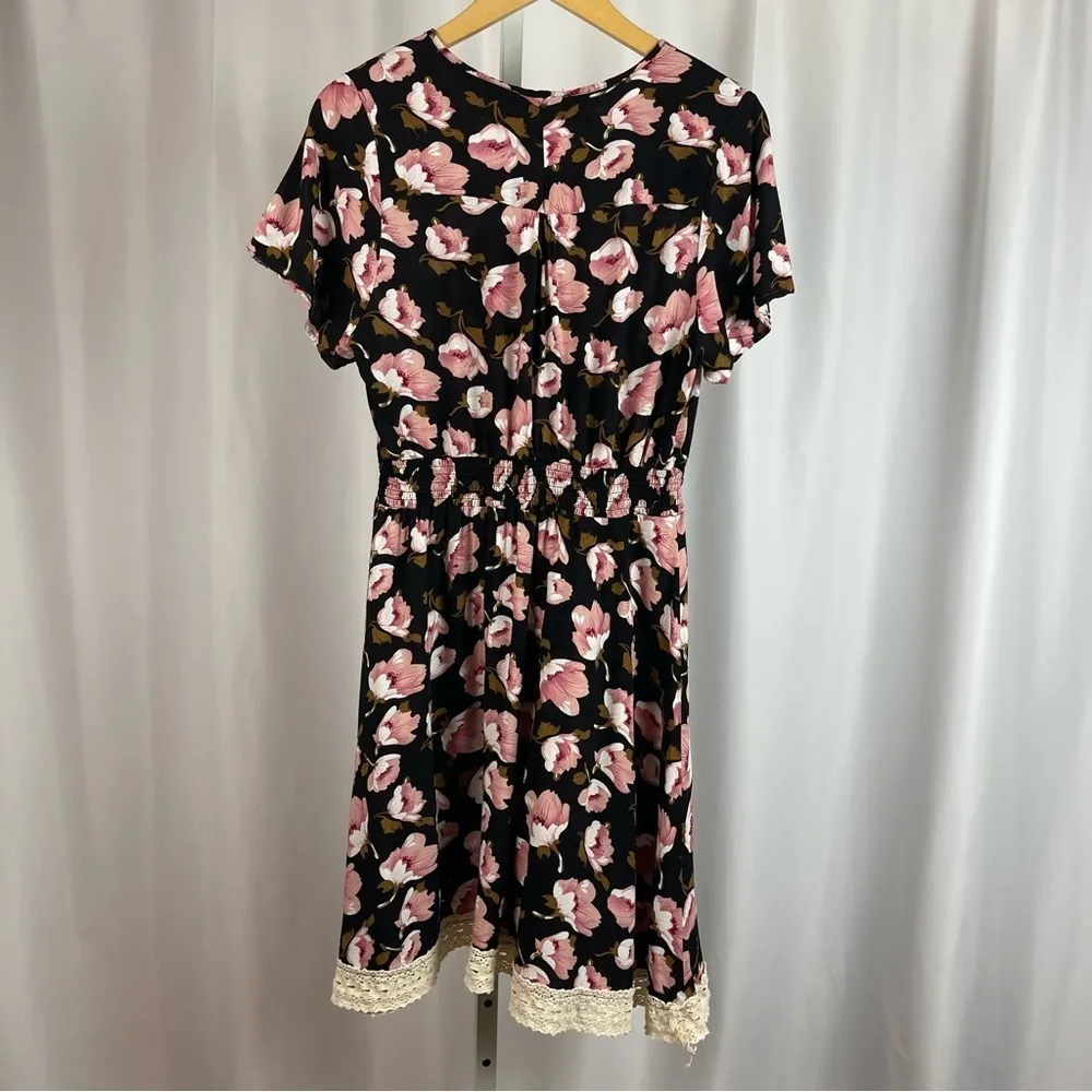 Just Found Large Floral Crochet Cottagecore Boho Modest V Neck Dress Black - Image 2