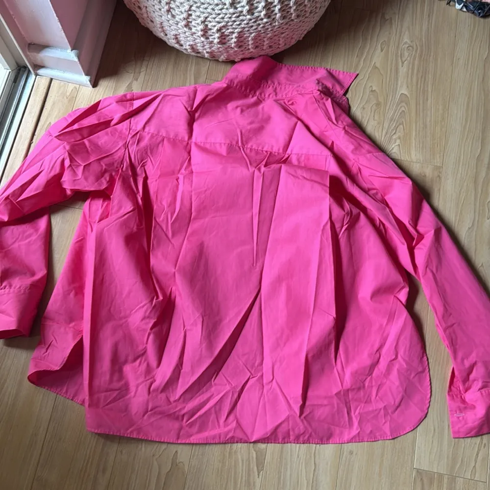 Lidaan Oversized Bright Pink Button - Image 4