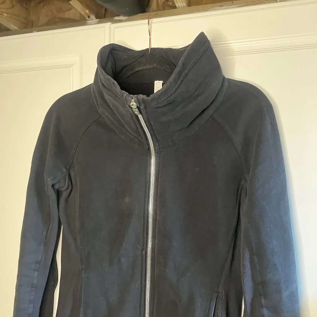 Lululemon  Radiant Full Zip Jacket - Image 8