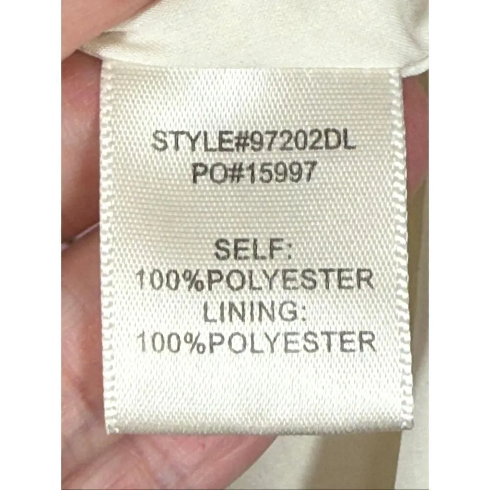 Skies are blue floral halter dress size medium NWOT - Image 2