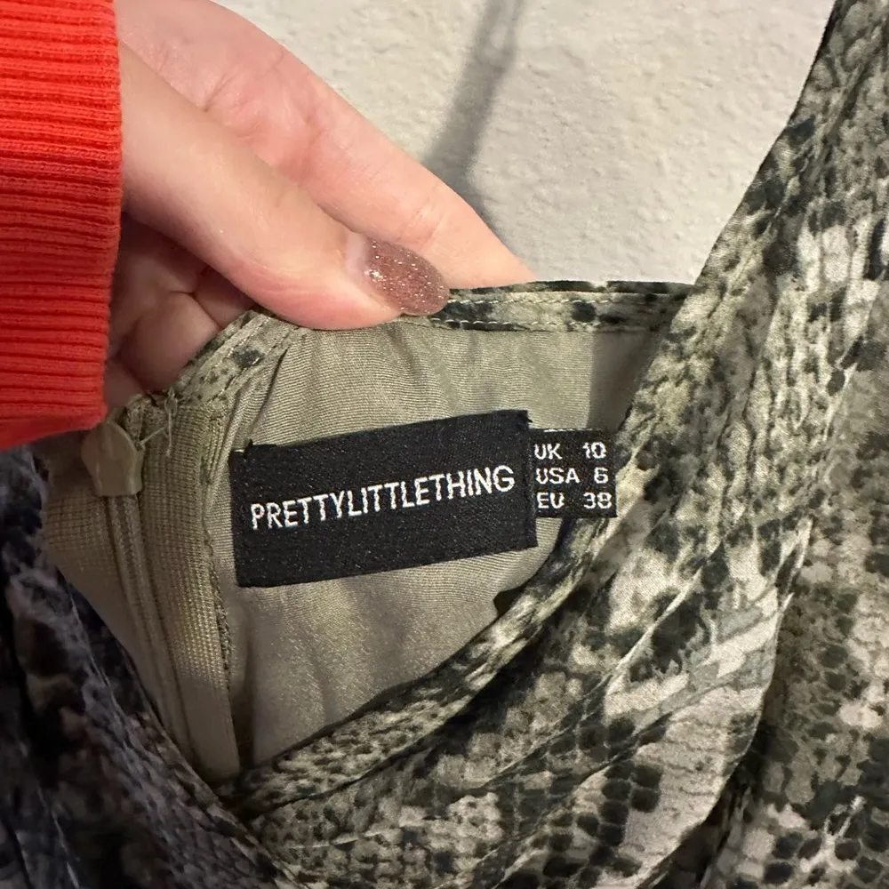 PrettyLittleThing Snake Cocktail Dress - Image 3