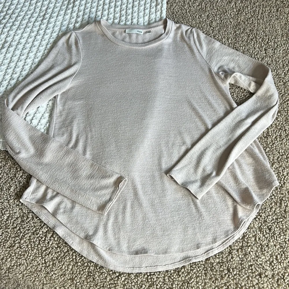 Aritzia • wilfred free long sleeve jersey tee - Image 75