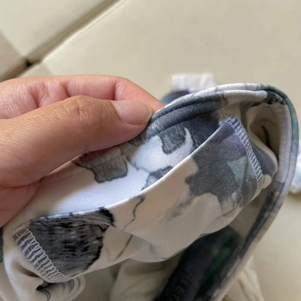 Salutation Stash Pocket High Rise 7/8 Legging - Image 10